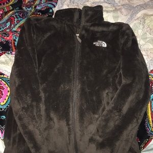 Brown furry north face jacket with pockets